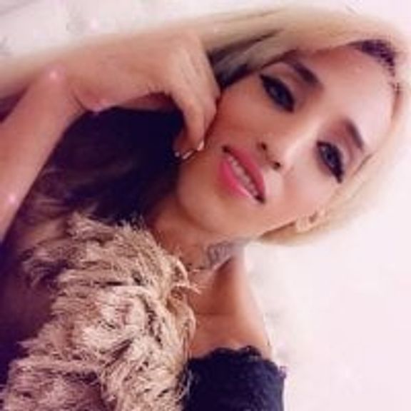 Jimena_Grey
