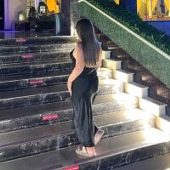 Chloe_loo