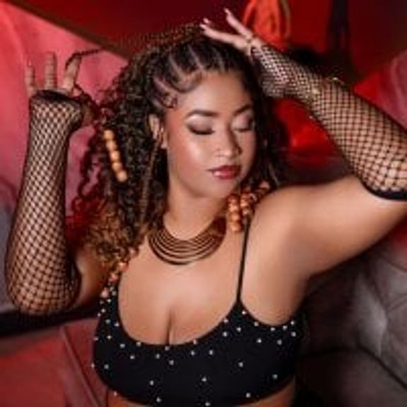 KenniaWest