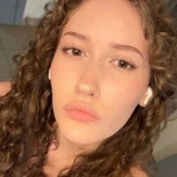ArianaArtus
