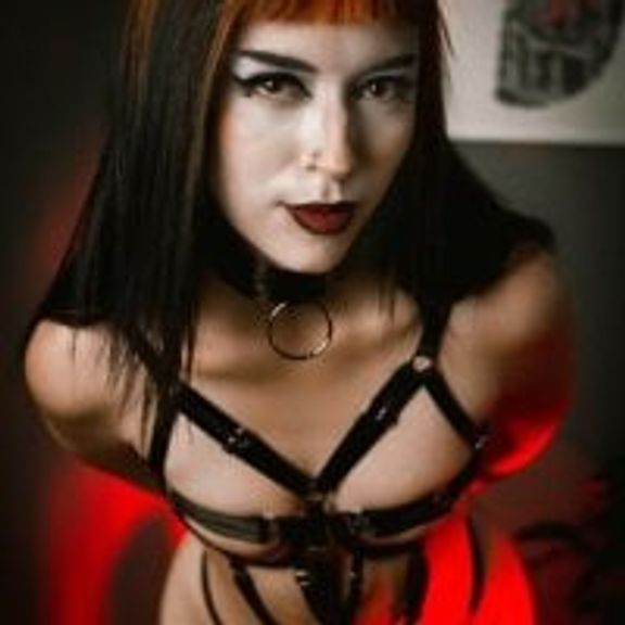 dahlia_darkwood