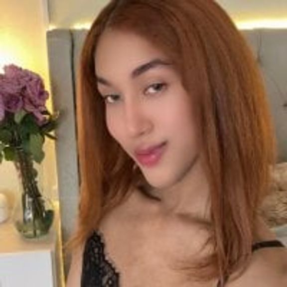 Chloe_Celeste