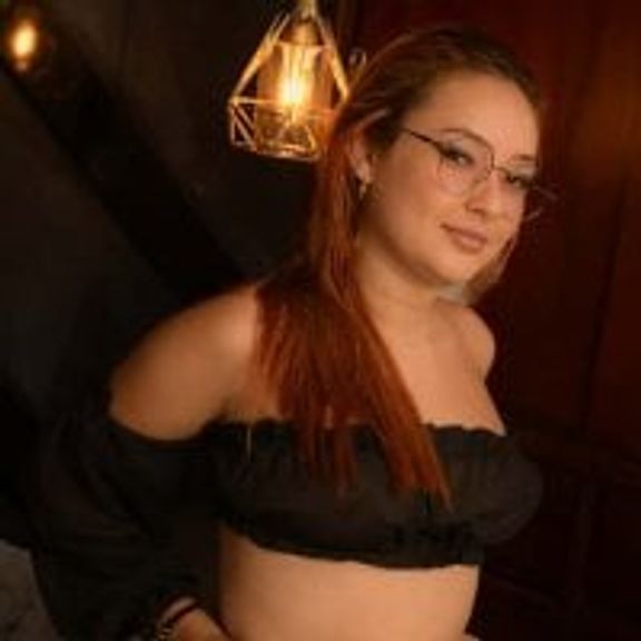 nahomy_keller