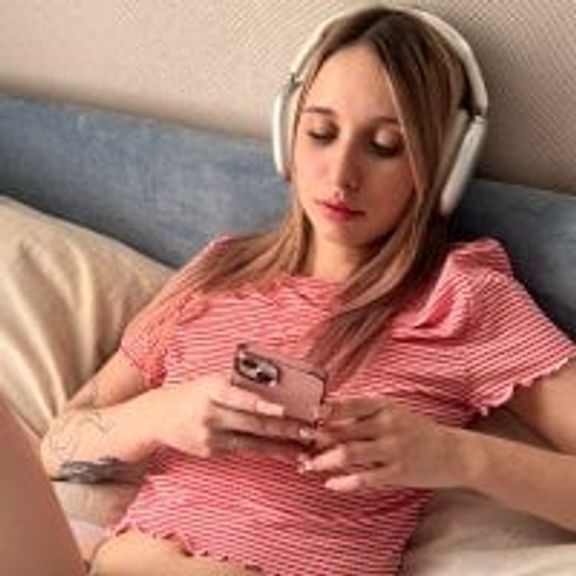 ElaraBlush__