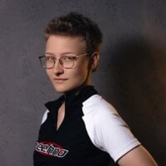 EllaSloan