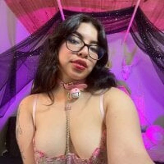 Ayleen_Honey
