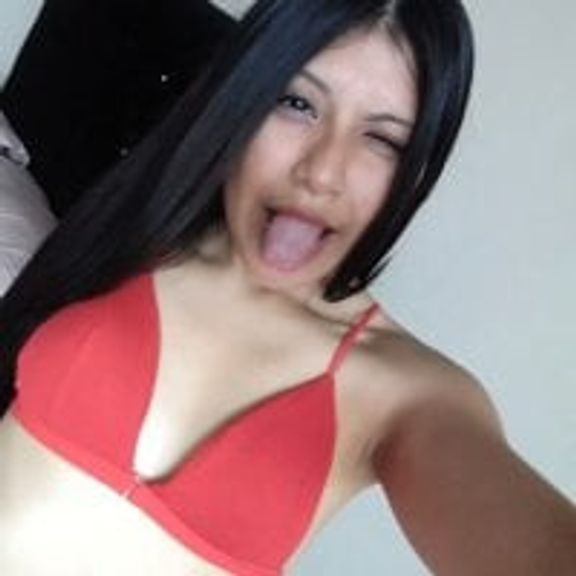 petite_paola