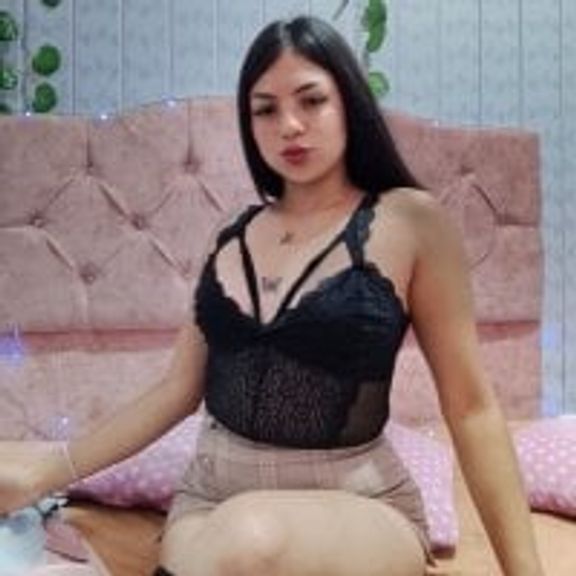 Victoria_Alvarez