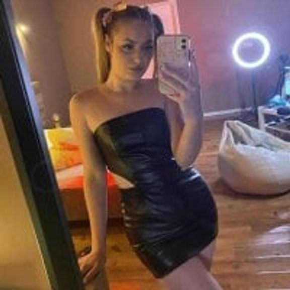 Roxyyfoxxxy
