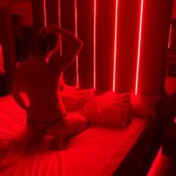 massagistahotbrunette