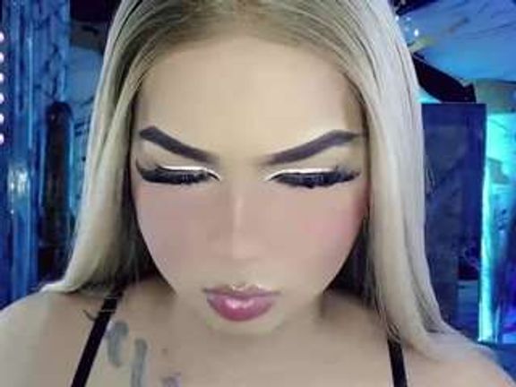 miss-adriana
