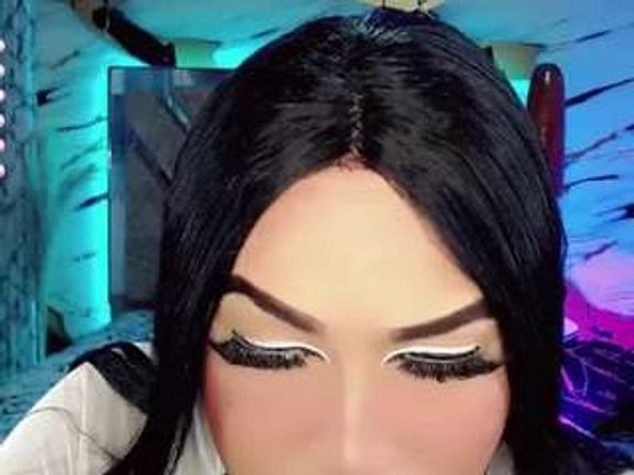 miss-adriana