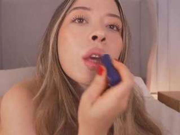 Chloe Dee
