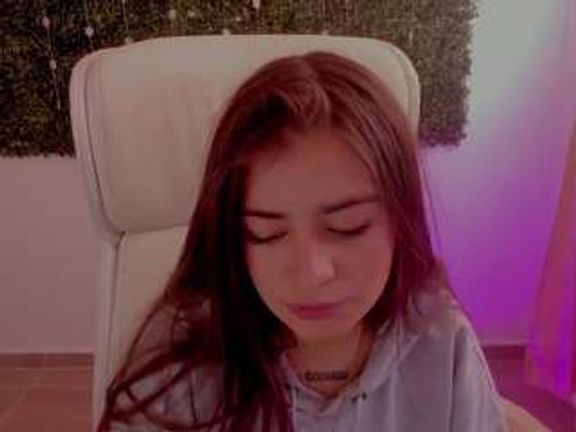 Brunettee-1