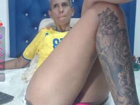briana sexy mature