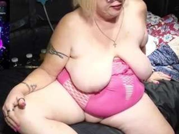 castrated-julie