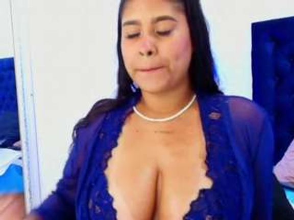 JUICY MELONS