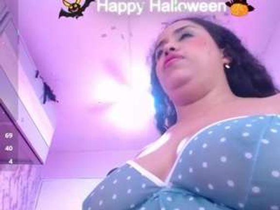 cristal-horny19