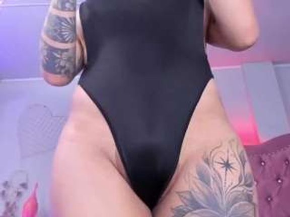 sara-rouge