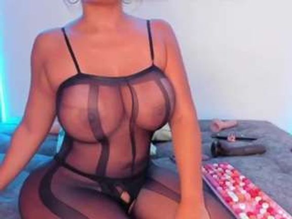 BUSTY PUTONA RELOADED