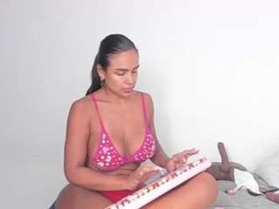 BUSTY PUTONA RELOADED