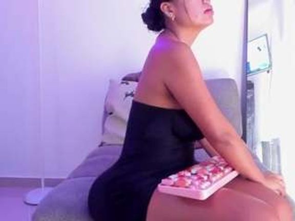 BUSTY PUTONA RELOADED