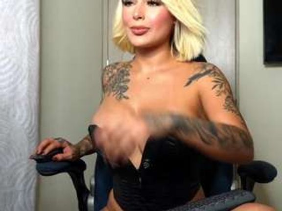mia-hott