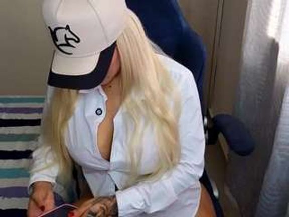 mia-hott