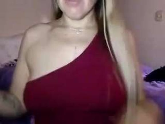 rubia_oficialmilf