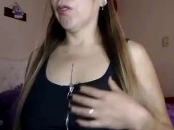 rubia_oficialmilf