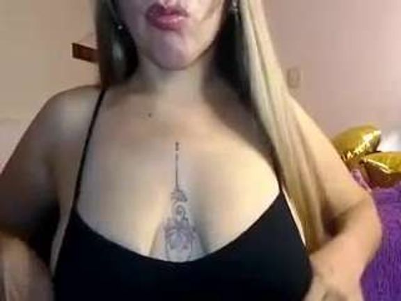 rubia_oficialmilf