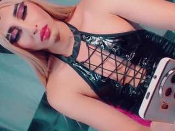 KataleyaBigCock