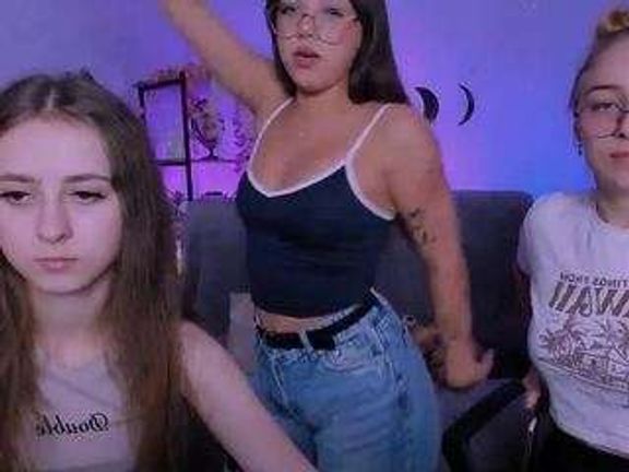 kiki-swan
