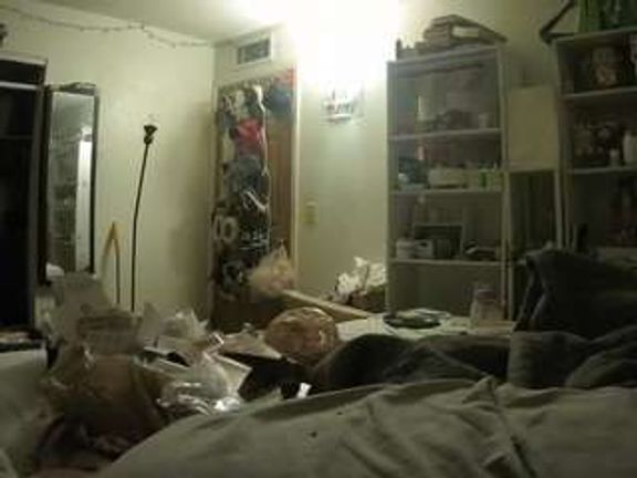 voyeurcam freakyfeline 01