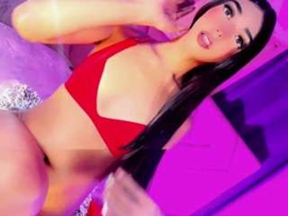 Miss Carolinne 666