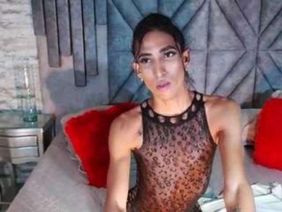 MiaYshaveiro