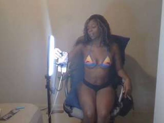 CamQueeen0200