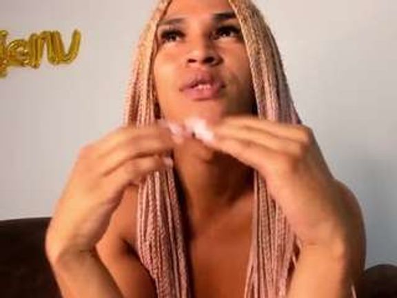 ShairaHottx