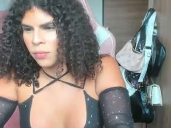 Girl-Frizzy1
