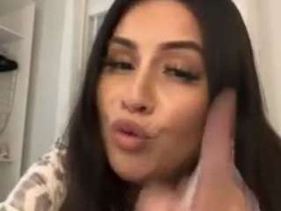 andrea-wetwet