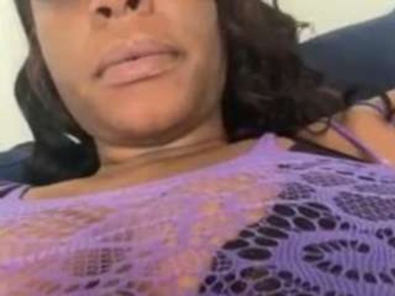 Thelaylaj27