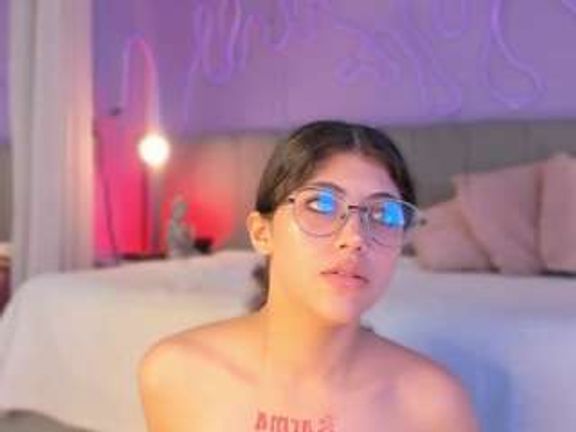 Curvy Corinne
