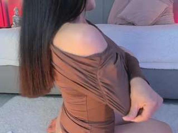 Curvy Corinne