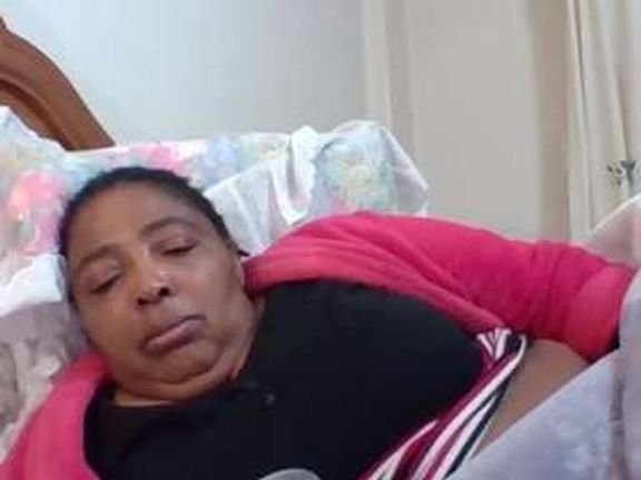 LOVELYBIGPUSSYLIPS53