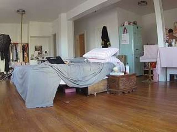 voyeurcam-celticiron-02