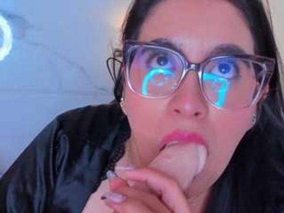 Maite-Gray