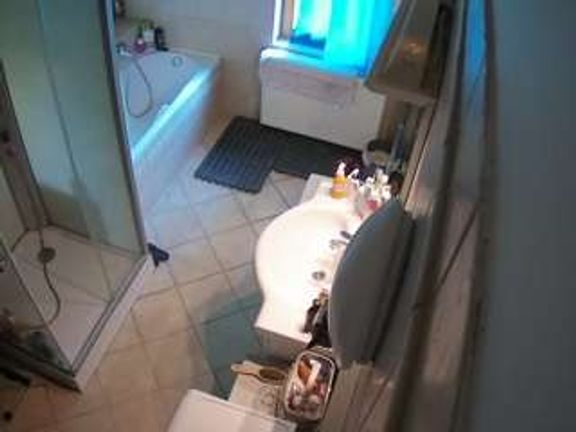 Julmodels Bathroom 2nd Floor-2