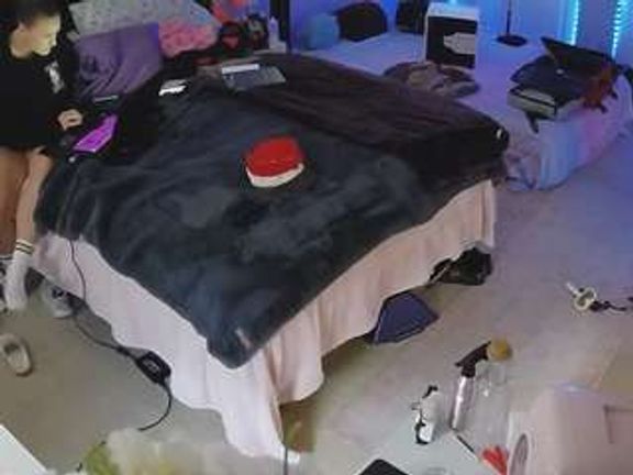 voyeurcam house charleys room
