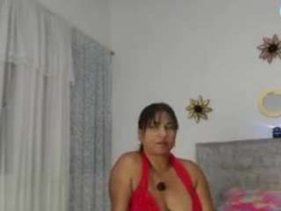 reina-mature