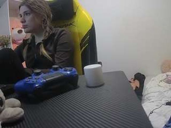 voyeurcam sexy little ana